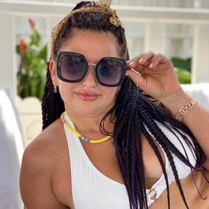 Meet your Posher, Olga